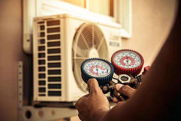 Professional Ac Installation technician working in Amherst, WI
